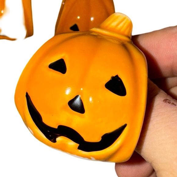 Jack-O-Lantern Set of 4 Vintage Ceramic Napkin Rings: GUC: Halloween Decor - Picture 2 of 4